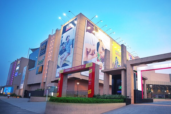 Lulu Mall Kochi Lumino Inspired Lighting